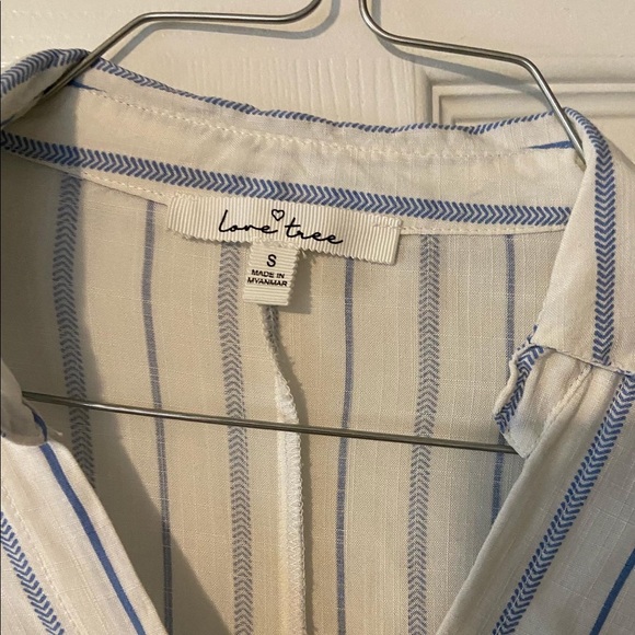 NEVER WORN Women’s Love Tree Button Down Crop Top - Picture 6 of 6